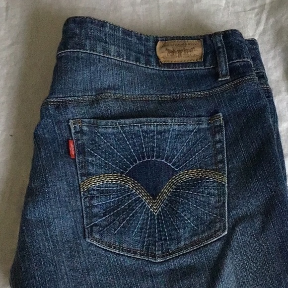 Levi’s Denim Jean Shorts Size 11 - Picture 3 of 4